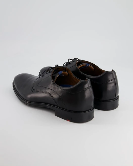 Lloyd Milan In Schwarz 3 Lloyd Milan In Schwarz – Bild 3