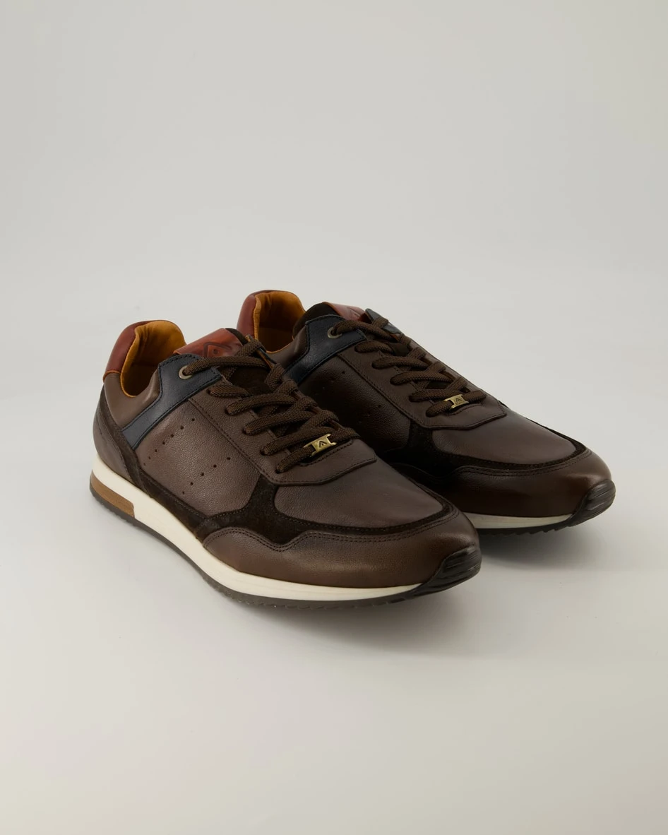 Ambitious Sneaker In Braun 1 Ambitious Sneaker In Braun